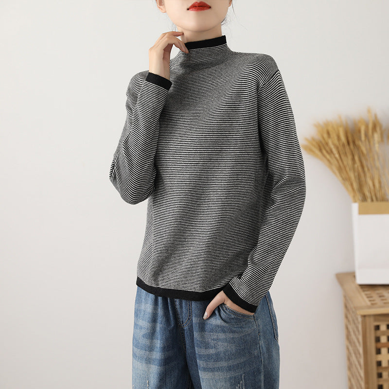 Half high neck loose sweater