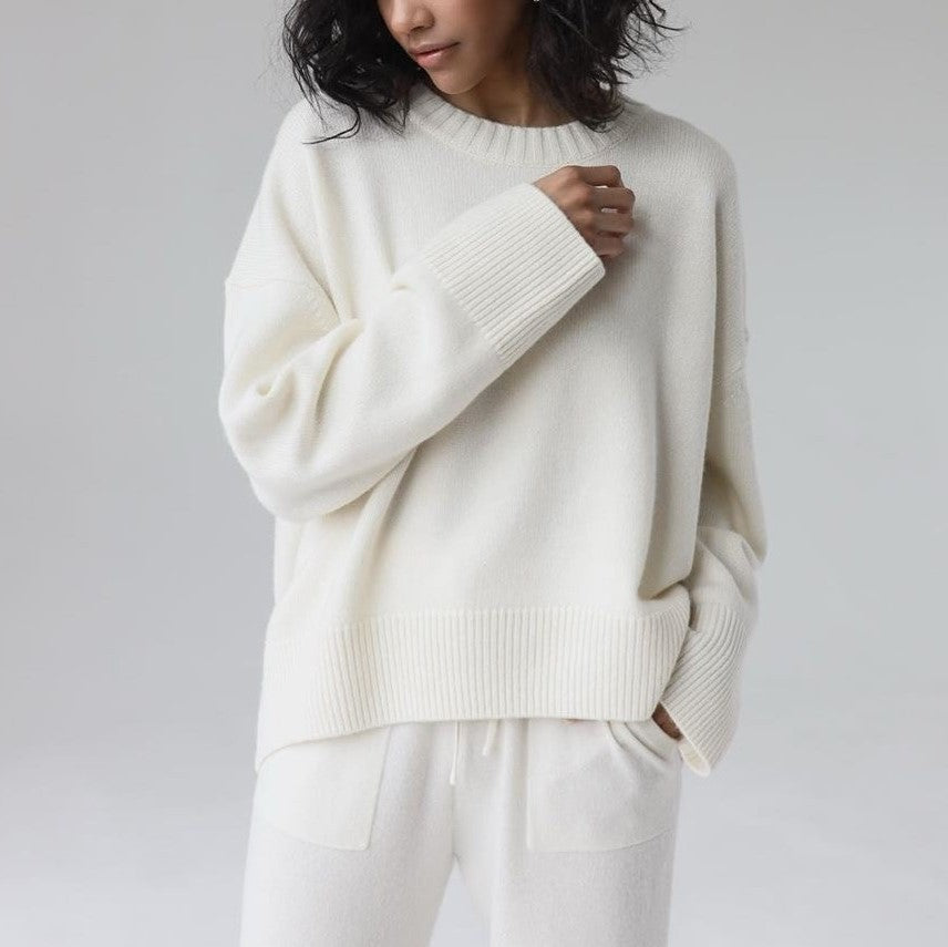 Pure color classic knitted casual pullover sweater