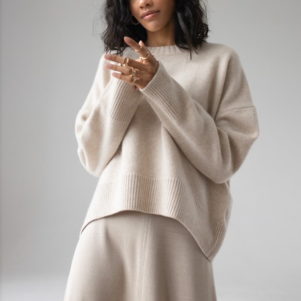 Pure color classic knitted casual pullover sweater