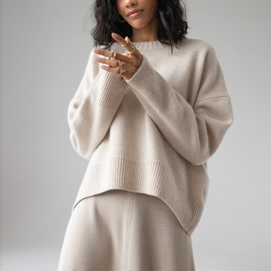 Pure color classic knitted casual pullover sweater