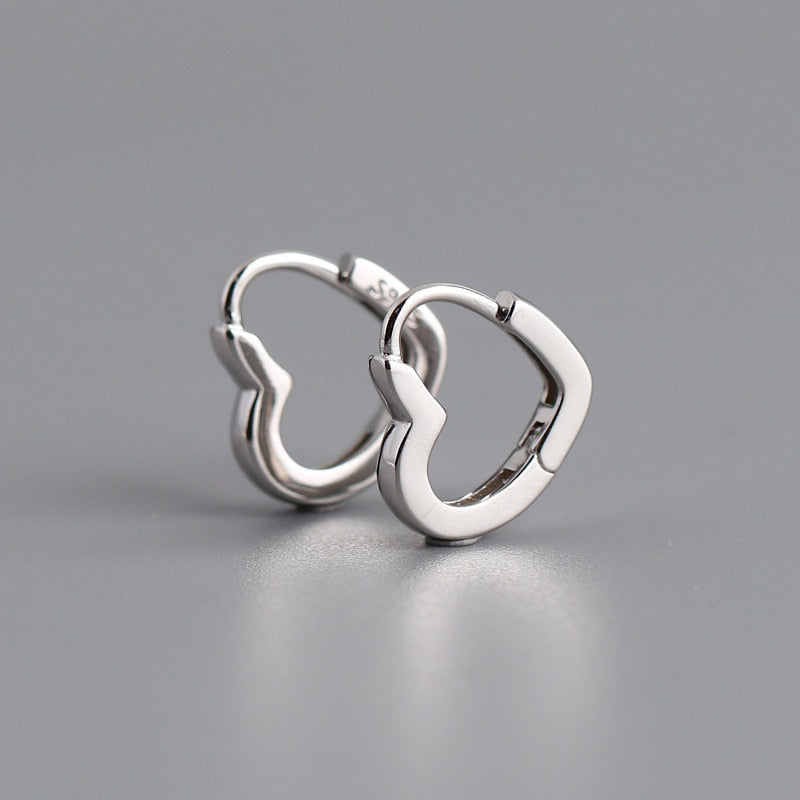 WANTME 925 Sterling Silver Minimalist Love Heart Stud Earrings