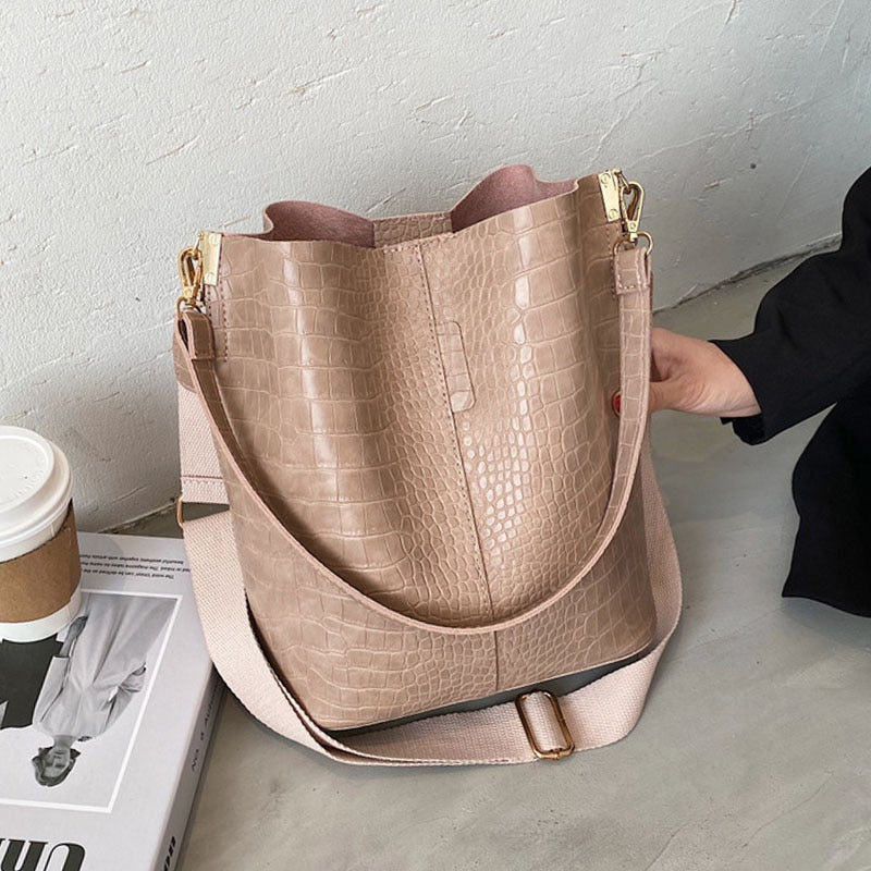 C2C Vintage Crossbody & Shoulder Large Capacity Women Bag