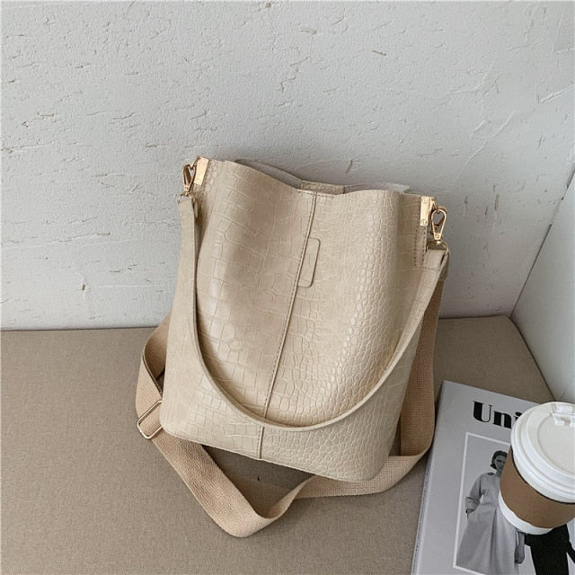 C2C Vintage Crossbody & Shoulder Large Capacity Women Bag