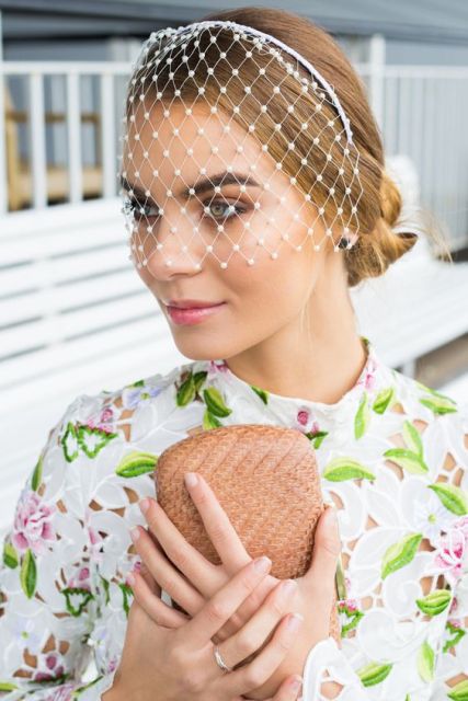 C2C Crystal Face Net Charming Wedding Veil and Headband Occasional Veil